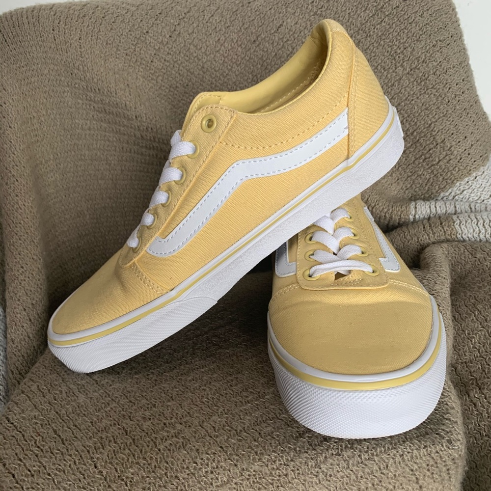 Yellow “old skool” Vans